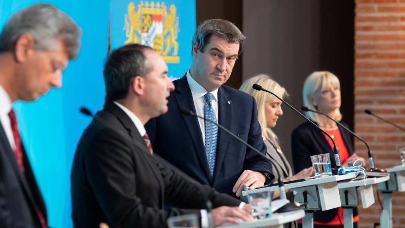 Markus Söder (CSU, M) nimmt nach einer Kabinettssitzung an einer Pressekonferenz teil. Foto: Sven Hoppe/dpa Markus Söder (CSU, M) nimmt nach einer Kabinettssitzung an einer Pressekonferenz teil. Foto: Sven Hoppe/dpa