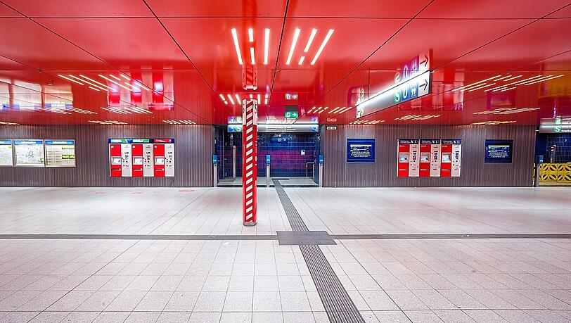 Menschenleer: die S- und U-Bahn-Station Marienplatz an einem Lockdown-Abend. Ob sich daran bald etwas ändert?