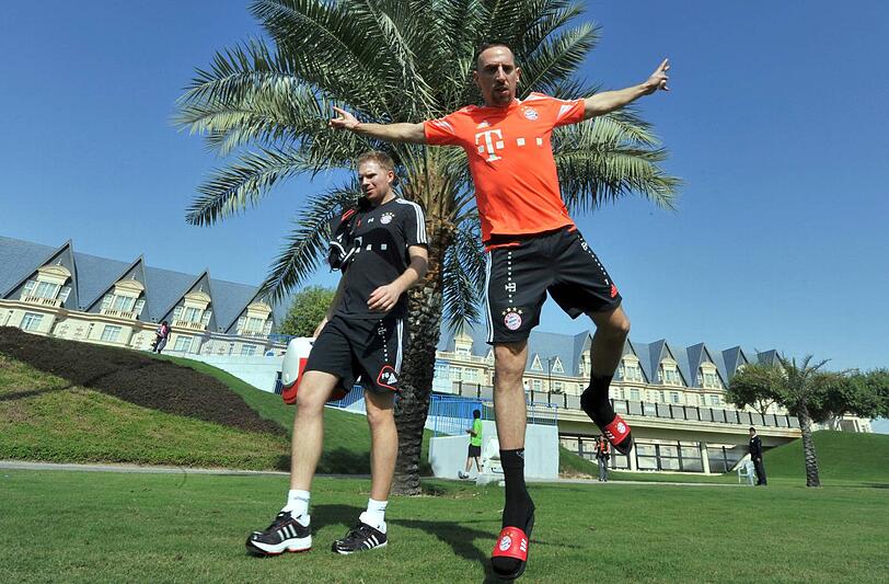 Der FC Bayern (mit Franck Ribéry) bereitet sich vom 2. bis 9. Januar in Doha, Katar, auf die Rückrunde vor - die AZ ist dabei.