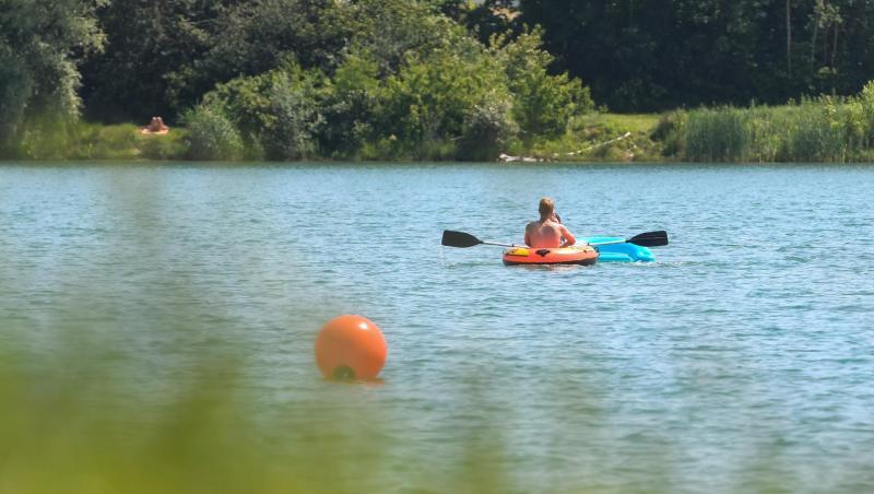 Sommerwetter am Guggenberger See bei Neutraubling in Bayern. Sommerwetter am Guggenberger See bei Neutraubling in Bayern.