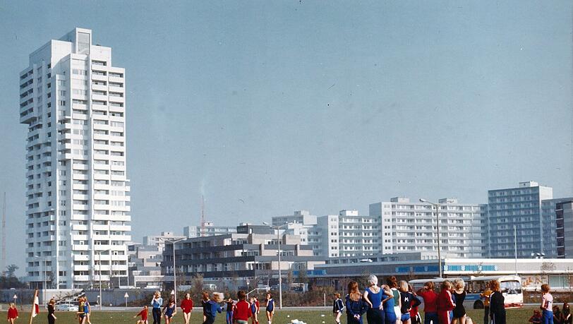 Hans Konwiarz, Neue Heimat Hamburg und Neue Heimat Kiel 1964–1972 Hans Konwiarz, Neue Heimat Hamburg und Neue Heimat Kiel 1964–1972