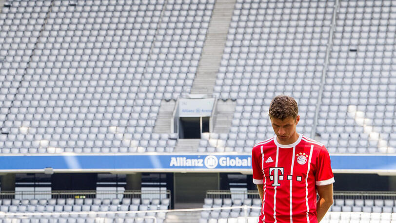 Stiller Moment: Thomas Müller.