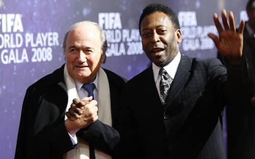 Pele (l.) mit Fifa-Boss Josef Blatter.