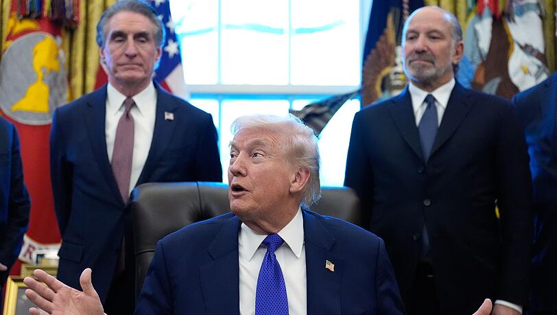 F&uuml;r die Reserve werden zun&auml;chst zw&ouml;lf Milliarden Dollar bereitgestellt, wie Donald Trump ank&uuml;ndigte.