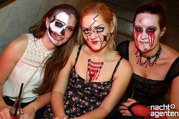 Halloween OP Kölsch im neuraum. Mehr Bilder unter: www.nachtagenten.de.
