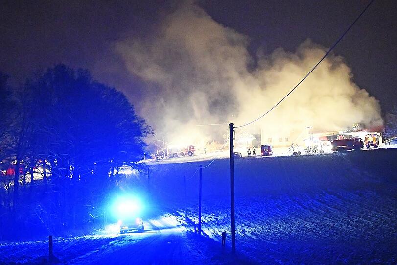 Am Mittwoch kam es in einem Bauernhof nahe Dorfen zu einem Großbrand.