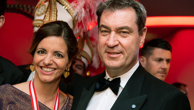 Markus Söder (re.) ist sich sicher: Kristina Frank wird auch bei einer Wahlniederlage in der CSU Karriere machen. Markus Söder (re.) ist sich sicher: Kristina Frank wird auch bei einer Wahlniederlage in der CSU Karriere machen.