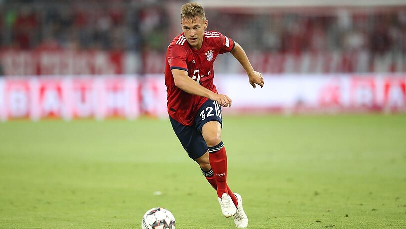 Joshua Kimmich - Note 3:Mit schwäbischer Vergangenheit und nach wie vor guten Kontakten. Und guten Pässen in die Spitze wie auf den durchstartenden Lewandowski.  
Seine Flanken kamen nicht immer an. Weil der VfB so tief stand, war Kimmich im Grunde der zweite Rechtsaußen. (Archivbild)