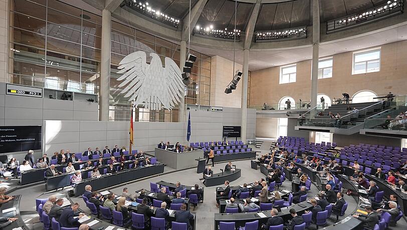 Die Koalition will das Wahlrecht ändern, eine Lösung ist aber nicht in Sicht. (Archivbild) Die Koalition will das Wahlrecht ändern, eine Lösung ist aber nicht in Sicht. (Archivbild)