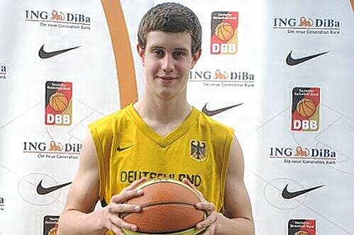 16 Jahre alt, 2,03 m groß: Basketball-Juwel Johannes Richter.