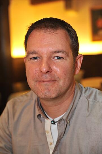 Sven Jäger (42), Beamter: "Ich kaufe auf dem Markt ein und halte mich gerne dort auf. Er sollte nicht zu modern werden. Und die kleinen Stände dürfen nicht verschwinden. Große Handelsketten auf dem Markt gehen gar nicht. Die haben wir ja überall."