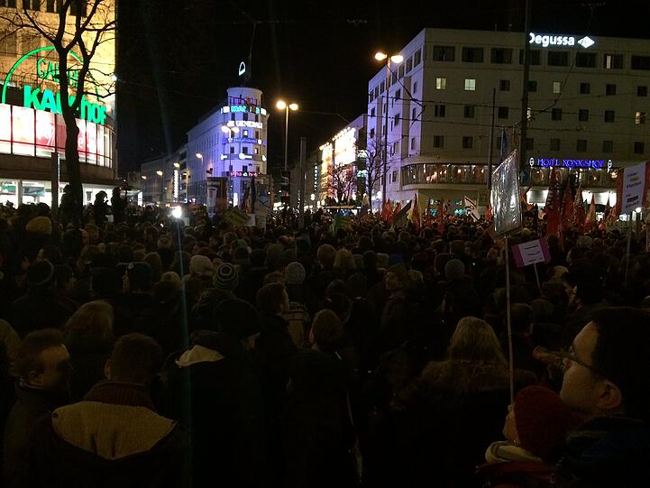 Die "München ist bunt"-Kundgebung: Rund 20 000 Teilnehmer demonstrierten für ein tolerantes und weltoffenes München.