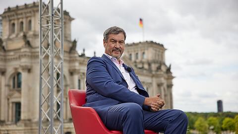 Irgendwie verändert: Bayerns Ministerpräsident Markus Söder mit graumeliertem Bart.