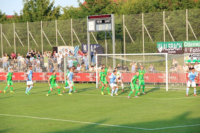 Szenen aus dem Spiel gegen Mönchengladbach