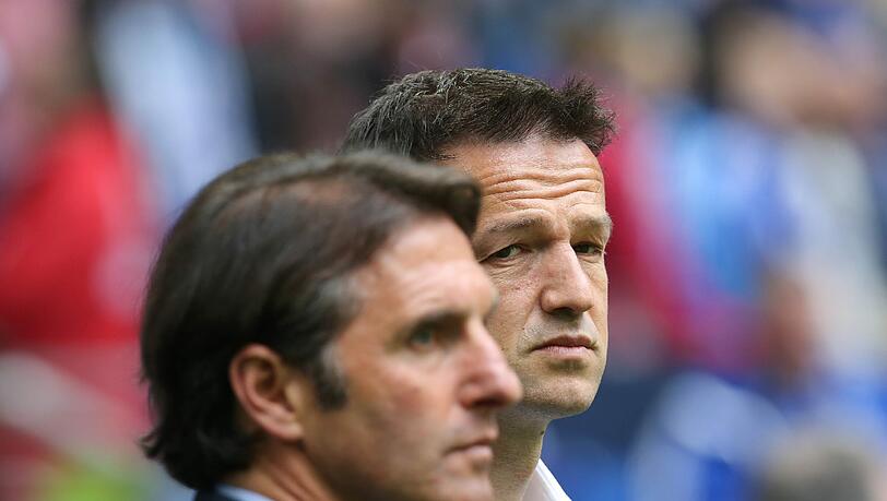 Manager Fredi Bobic rechts mit Trainer Bruno Labbadia Manager Fredi Bobic rechts mit Trainer Bruno Labbadia