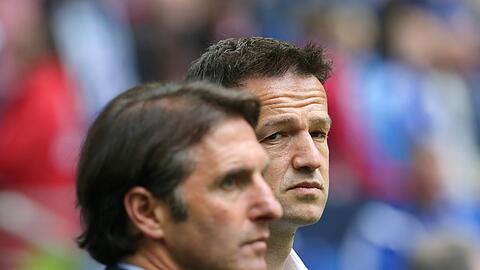 Manager Fredi Bobic rechts mit Trainer Bruno Labbadia