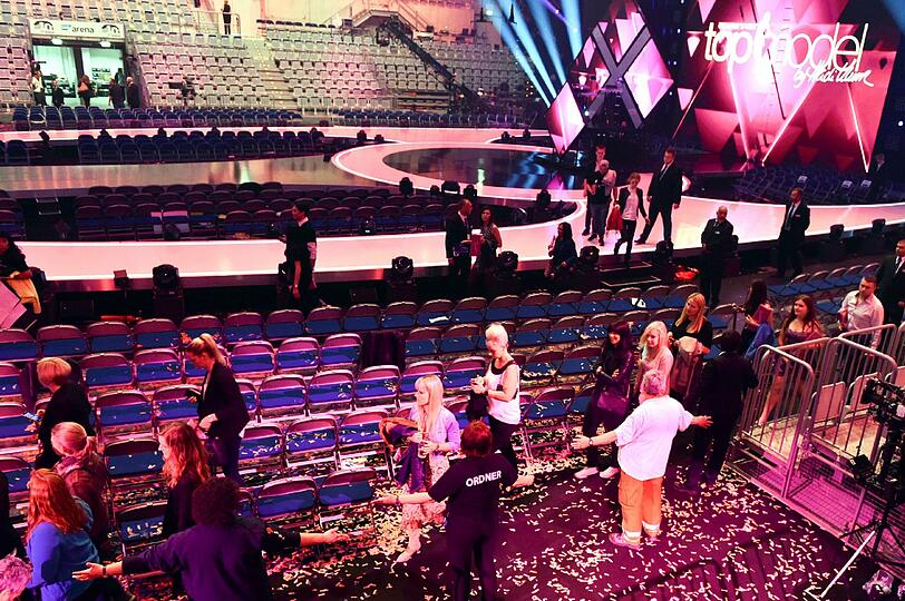 Bombendrohung bei Germanys next Topmodel! Zuschauer verlassen den Saal. Das GNTM-Finale wurde beendet.