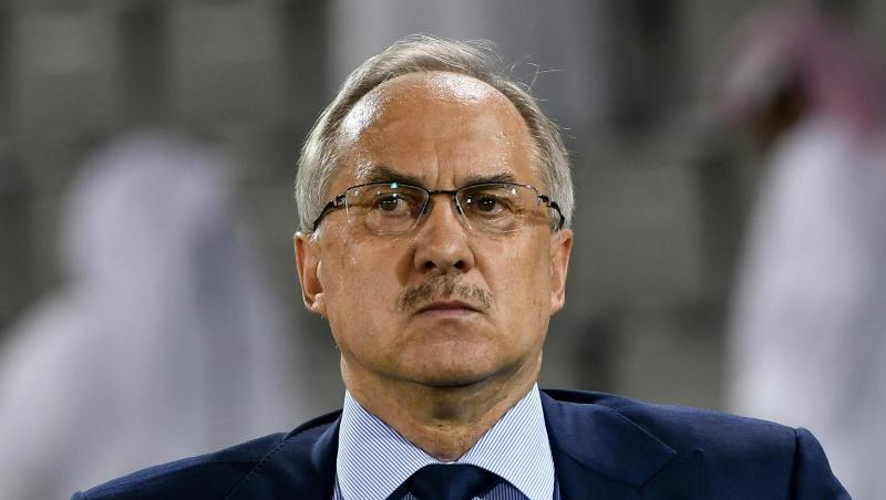 Coach des chinesischen Erstligisten Tianjin Teda: Uli Stielike. Coach des chinesischen Erstligisten Tianjin Teda: Uli Stielike.