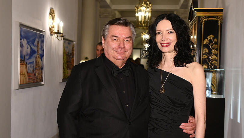 Waldemar Hartmann mit seiner Ehefrau Dr. Petra Hartmann. (Archivbild)
