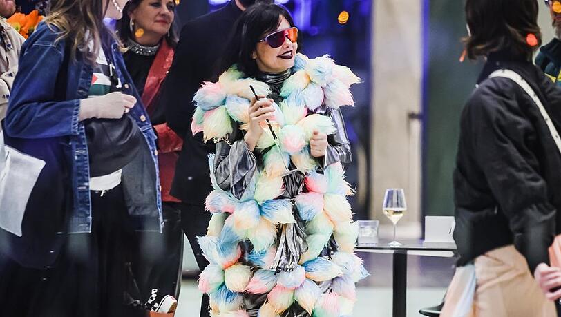 Björk bei ihrem Auftritt in Italien. Björk bei ihrem Auftritt in Italien.