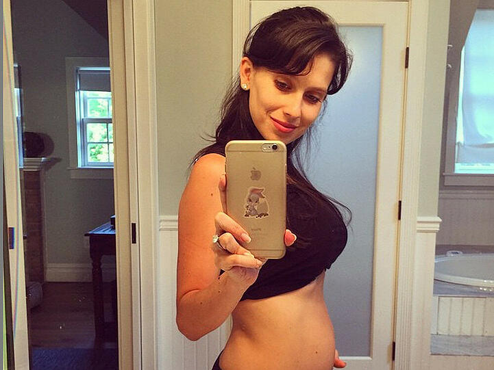 Hilaria Baldwins Baby-Bauch ist kaum noch zu sehen