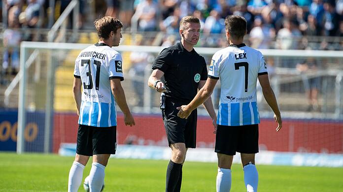 In dieser Saison gab es für den TSV 1860 bisher viel zu diskutieren mit dem Schiedsrichtergespann.