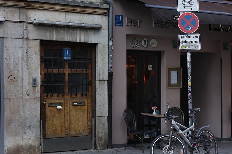 Ledererstraße 11 und 13: Der neue Besitzer dieser beiden Altstadthäuser hat heuer den Abriss beantragt - trotz Denkmalschutz.