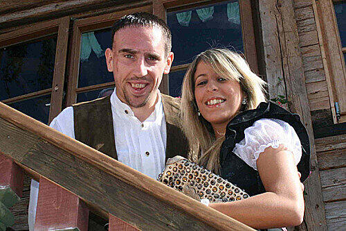 "Ich muss also kein Heimweh haben": Franck Ribéry mit mit seiner Frau Wahiba.