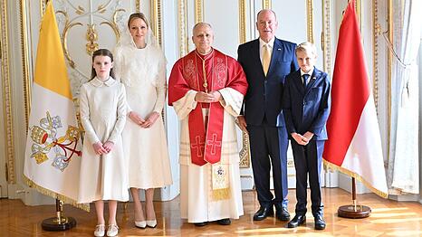 Die monegassischen Royals haben Papst Leo XIV. im Palast empfangen.