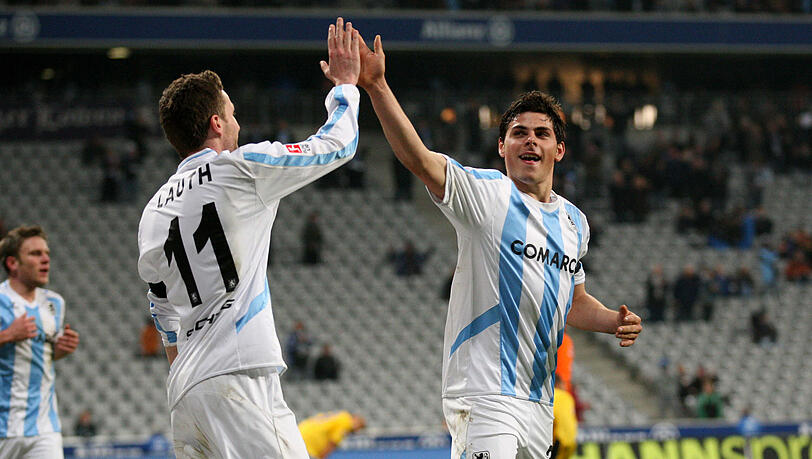 Volland und Lauth beim Torjubel. Volland und Lauth beim Torjubel.