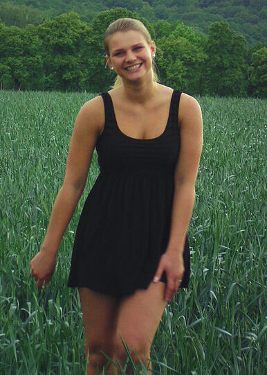 Und hier nochmal die Mädchen aus dem Deutschen Bauernkalender mit Fotos vom Casting