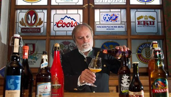 Weiß alles über Bier: Wolfgang Stempfl, Geschäftsführer der Brauakademie Doemens in Gräfelfing. Weiß alles über Bier: Wolfgang Stempfl, Geschäftsführer der Brauakademie Doemens in Gräfelfing.