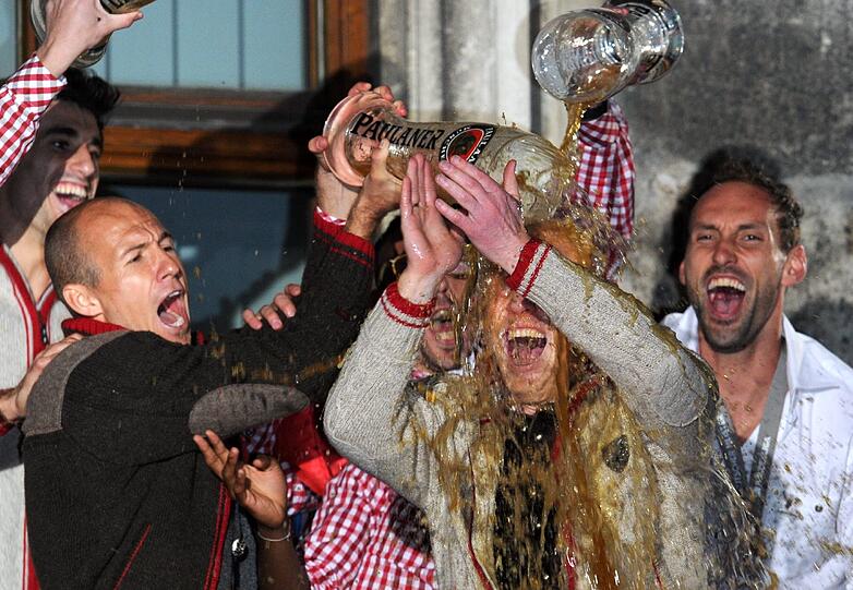 Die besten Feier-Bilder des FC Bayern - zum Durchklicken.