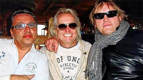 Zwei Franken und ein Jet-Setter (v. l.): Unternehmer Matthias Huff, RTL2-Star Robert Geiss und Peter Althof beim Hütten-Stopp. Zwei Franken und ein Jet-Setter (v. l.): Unternehmer Matthias Huff, RTL2-Star Robert Geiss und Peter Althof beim Hütten-Stopp.