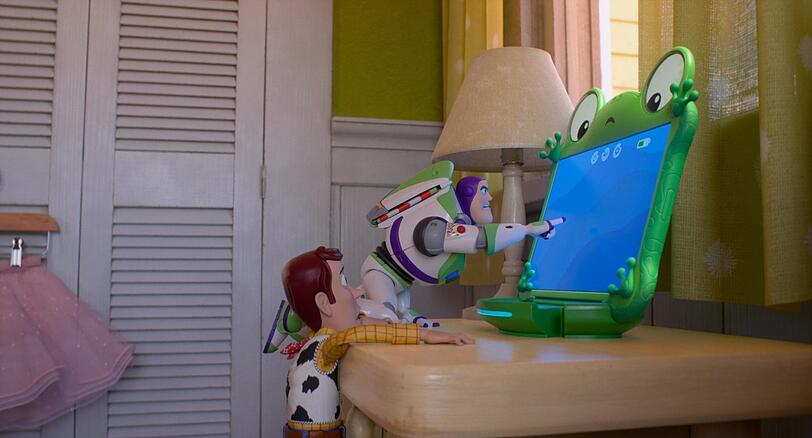 Woody, Buzz Lightyear und das alles an sich saugende Lilypad. Woody, Buzz Lightyear und das alles an sich saugende Lilypad.