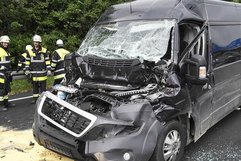 Nach dem Unfall bildete sich ein kilometerlanger Rückstau.