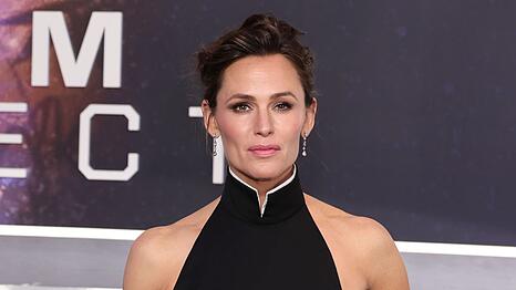 Im Interview plaudert Schauspielerin Jennifer Garner dar&uuml;ber warum die sch&ouml;nsten Erinnerungen an ihrer Serie nicht w&auml;hrend den Dreharbeiten entstehen.