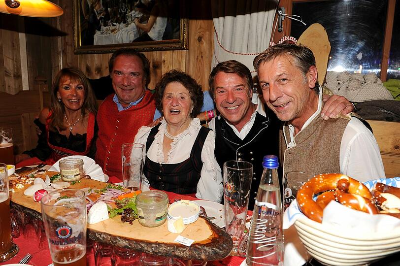 Und eine leckere Brotzeit gab's auch.