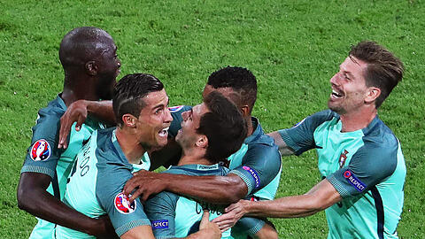 Portugal feiert den Einzug ins Finale der Europameisterschaft. Im Mittelpunkt steht Superstar Cristiano Ronaldo.