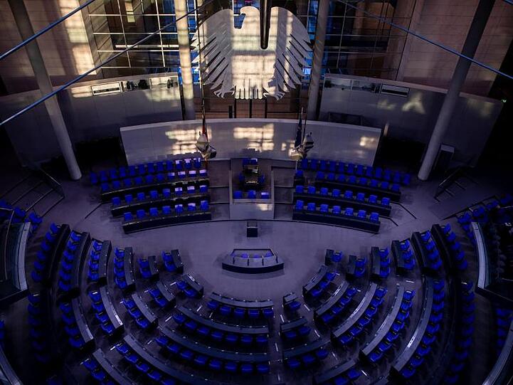 Die Bundesregierung hat den EU-Mitgliedstaaten vorgeschlagen, wegen des massiven Hacker-Angriffs auf den Bundestag vor fünf Jahren gemeinsam Sanktionen zu verhängen.