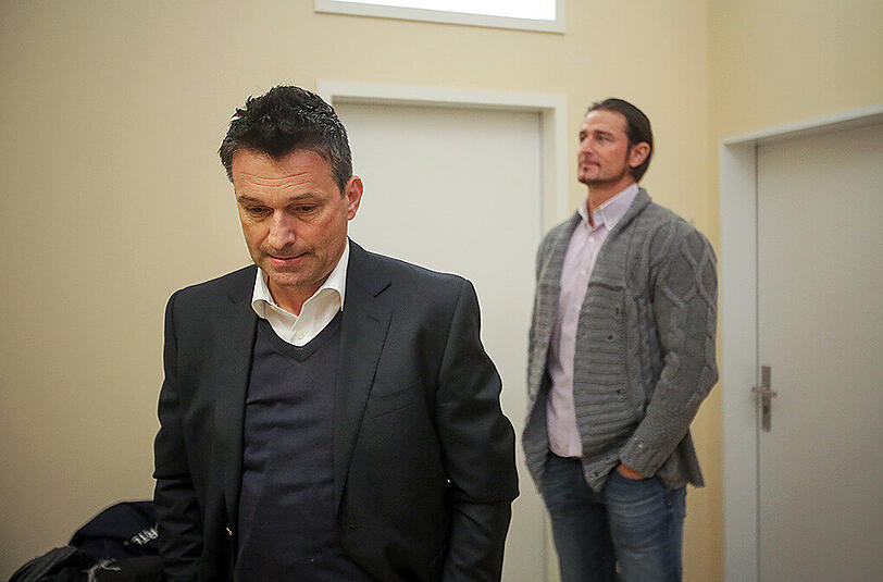 Der ehemalige Bundesliga-Torhüter Heinz Müller (r.), und der Manager des FSV Mainz 05 Christian Heidel im Landesarbeitsgericht in Mainz.