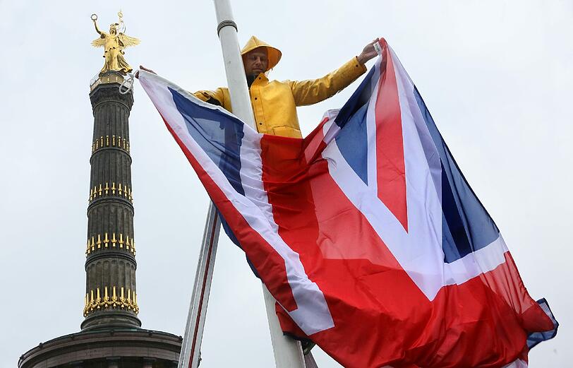 Berlin wartet gespannt auf die Ankunft von Queen Elizabeth II. Die Bilder.