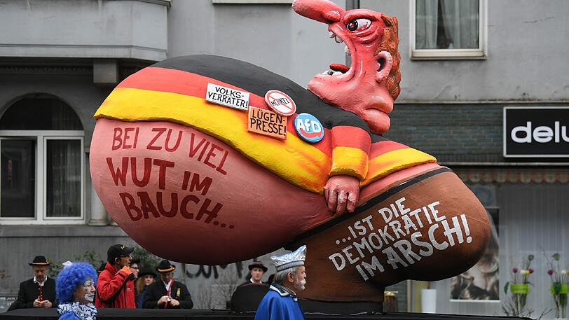 Der Rosenmontag am Rhein ist politisch.