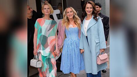 Sarah Jessica Parker setzte bei der Promo-Tour für die neue Staffel "And Just Like That..." ebenfalls auf das sommerliche Vichy-Karomuster.