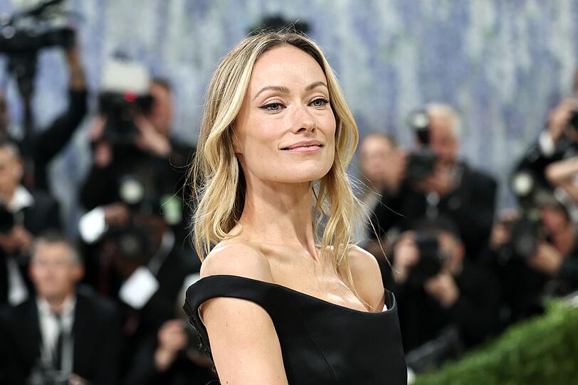 Aktuell ist Schauspielerin Olivia Wilde wieder vergeben - ihr Liebesleben hält sie mittlerweile jedoch aus der Öffentlichkeit raus. Aktuell ist Schauspielerin Olivia Wilde wieder vergeben - ihr Liebesleben hält sie mittlerweile jedoch aus der Öffentlichkeit raus.