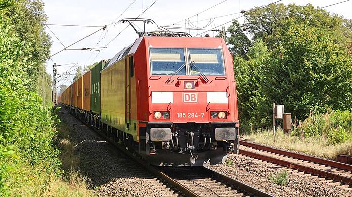 Güterzüge sind vielen Truderingern ein Graus.