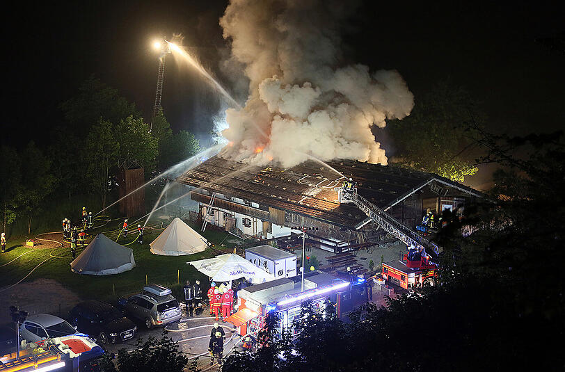 Sechs Menschen starben bei dem Großbrand im bayerischen Schneizlreuth. (Archivbild)