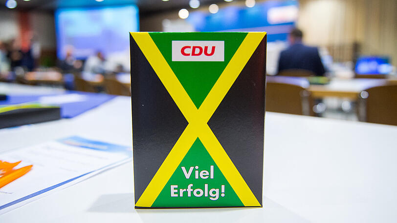 Die Mehrheit der Deutschen spricht sich laut einer Umfrage für eine Jamaika-Koalition aus.
