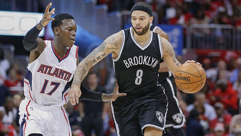 Dennis Schröder (links) im Duell mit Deron Williams. Szene aus derr ersten Playoff-Runde gegen Brooklyn. Dennis Schröder (links) im Duell mit Deron Williams. Szene aus derr ersten Playoff-Runde gegen Brooklyn.