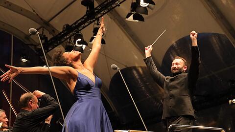 Das Festspielkonzert von "Oper für alle" auf dem Marstallplatz.